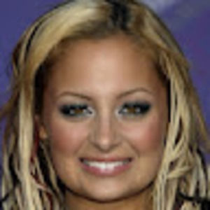 Meet your Posher, Avery